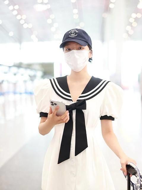 袖服装的穿搭要点球盟会入口泡泡(图3)