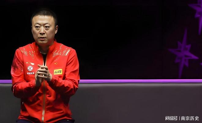 送行一脸慈祥仿佛家长送孩子上学有爱!国乒出征多哈马龙为孙颖莎(图3)